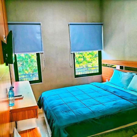 Cozy Residence Tomang Jakarta Exterior foto