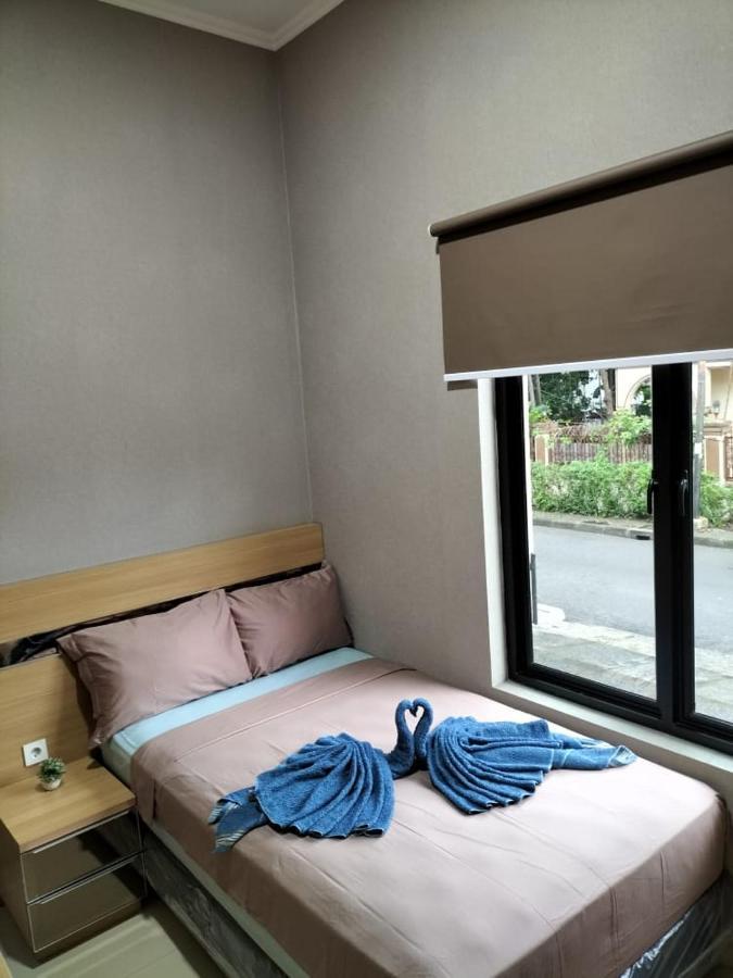 Cozy Residence Tomang Jakarta Exterior foto